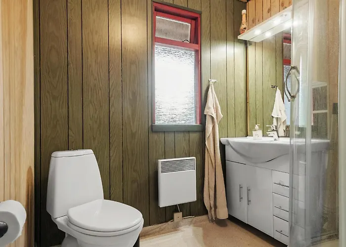 3 Bedroom Awesome In *