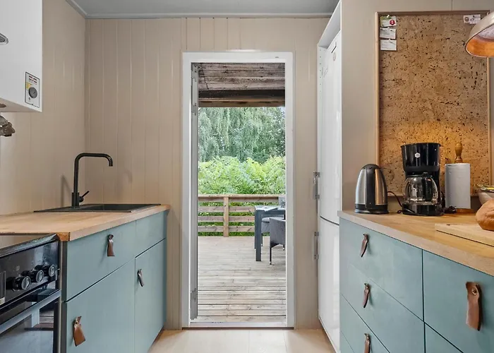 Prázdninový dům 3 Bedroom Awesome In *